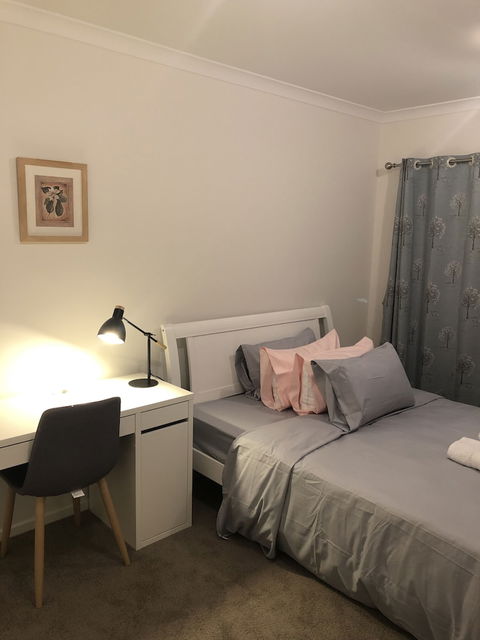 Apple House Tarneit North - Foster Accommodation 6