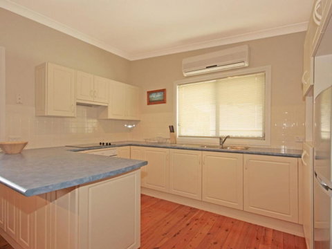 Rackham 12 - Foster Accommodation 5