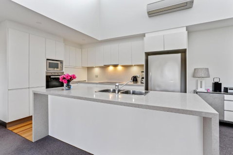 Tura Beach Golf Stays - Foster Accommodation 3