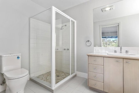 Tura Beach Golf Stays - Foster Accommodation 1
