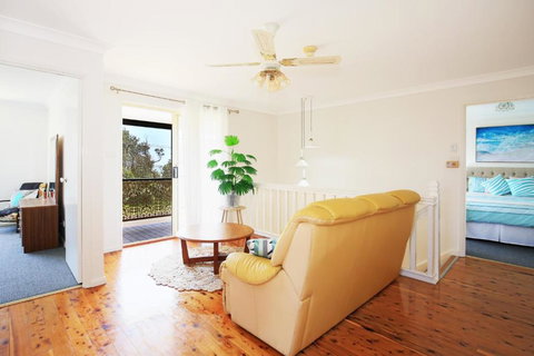 The Crescent Pet Friendly 1 Min To Beach - Foster Accommodation 2