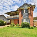 The Crescent Pet Friendly 1 Min To Beach - Foster Accommodation 0