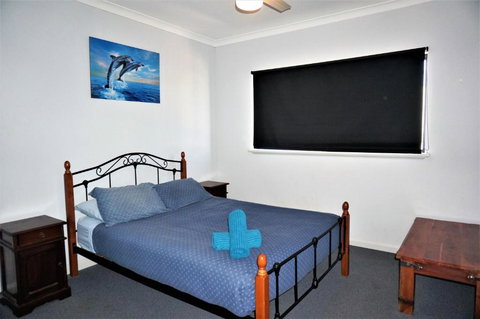 Ningaloo Breeze Villa 8 3 Bedroom Fully Self Contained Holiday Accommodation - Foster Accommodation 4