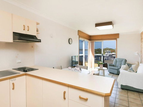 Fairholme 12 - Foster Accommodation 1