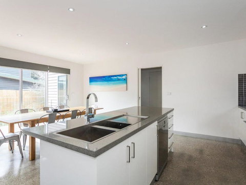 ANGLE By THE SEA Anglesea - Foster Accommodation 1