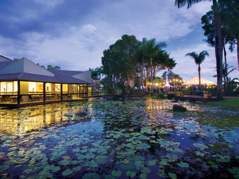 Apartments At 2 Landsborough - Foster Accommodation 1