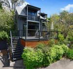 Cloudsong Chalet 1 Close to the village centre - Foster Accommodation