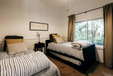 Braebrook Stunning Farm House! - Foster Accommodation 5