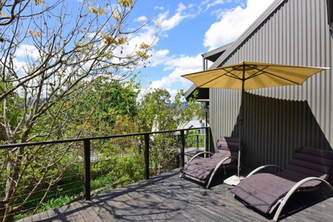 Cloudsong Chalet 2 Close To The Village Centre! - Foster Accommodation 3