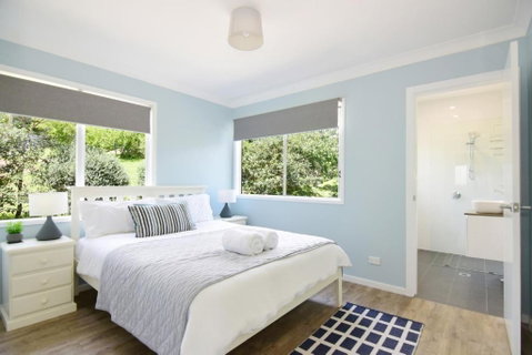 Treetops Newly Renovated In The Village! - Foster Accommodation 1
