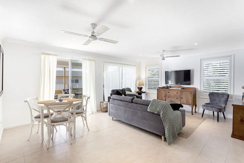 Bagnall Avenue 1 - Foster Accommodation 7