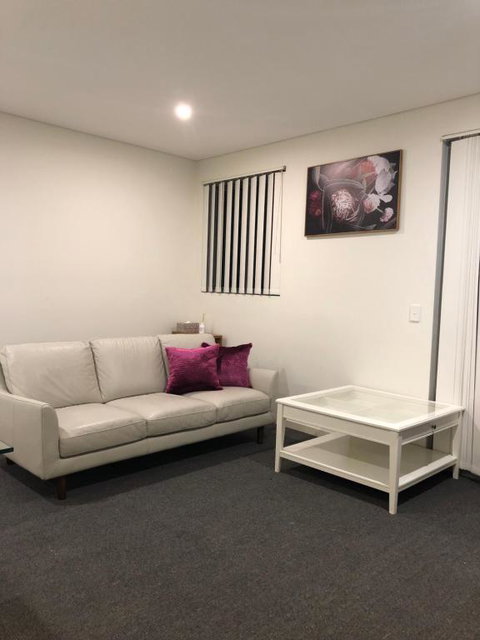 Modern Apartment In Liverpool CBD - Foster Accommodation 5