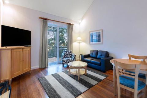 Apartments At 15 Thompsons - Foster Accommodation 5