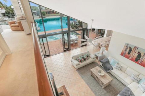 Waterfront Luxury Noosa Heads - Foster Accommodation 0