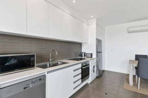 WATERFRONT SEVEN In The Heart Of Lorne - Foster Accommodation 4