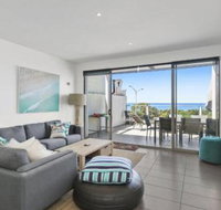 WATERFRONT SEVEN in the heart of Lorne - Foster Accommodation