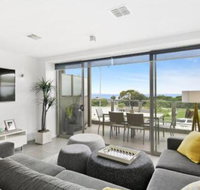 WATERFRONT TWO Position Perfect NEW LISTING 2019 - Foster Accommodation