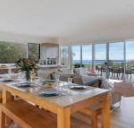 Aloha direct beach access from property - Foster Accommodation