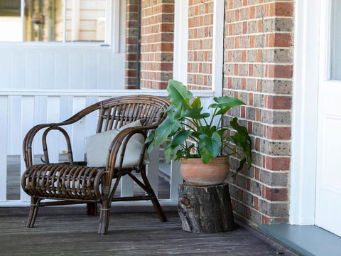 Advilla Stylish Charming & Central Location - Foster Accommodation 3