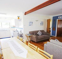 Culburra Sea Stay beach  shop an easy walk - Foster Accommodation
