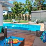 Emerald Coastal Walk Swimming Pool Pet Friendly - Foster Accommodation 0