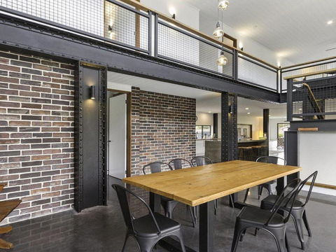 Horizons At Currarong Architecturally Designed Beach House - Foster Accommodation 3