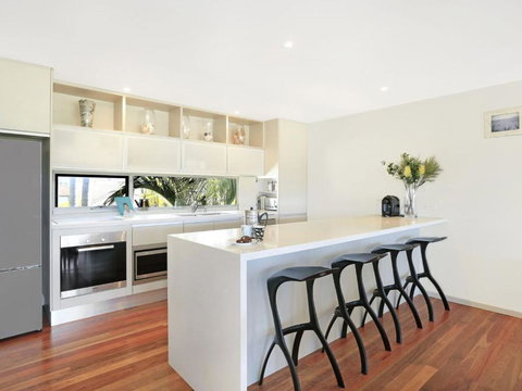 Isthmus On Jones Beach - Foster Accommodation 4