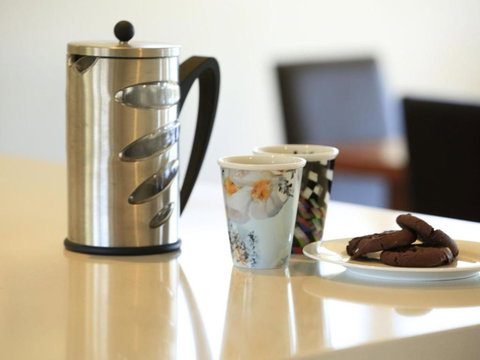 Isthmus On Jones Beach - Foster Accommodation 2