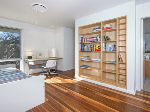 Isthmus On Jones Beach - Foster Accommodation 6