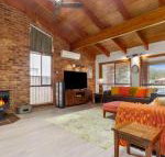 Lumina luxury comfort  lots of style - Foster Accommodation