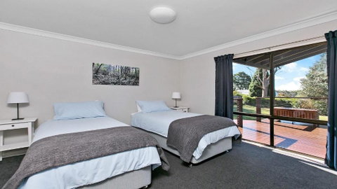 Rosella House Robertson A Tranquil Highlands Escape - Foster Accommodation 2