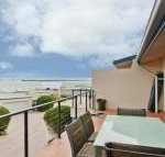 Sandalwood direct beach access to tilbury cove - Foster Accommodation