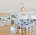 Sienna by the Sea spacious coastal getaway - Foster Accommodation