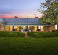 Sutton Downs renovated country home on 100 acres - Foster Accommodation