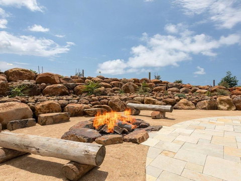 Willowview Coastal Retreat Stunning Views - Foster Accommodation 4