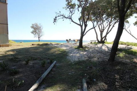 Signal Cottage - Foster Accommodation 2