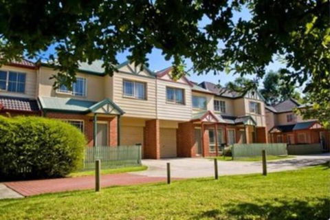 Classic Queen Room 2 In Oakleigh - Foster Accommodation 6