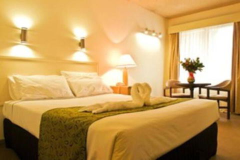 Classic Queen Room 2 In Oakleigh - Foster Accommodation 0