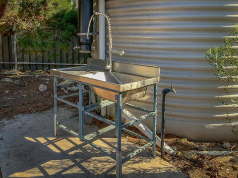 Desert Pea - Foster Accommodation 4