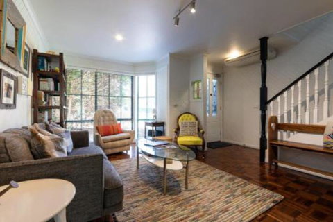 Laurens Place - Foster Accommodation 2