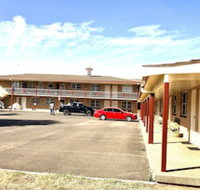 Overlander Motor Lodge - Foster Accommodation