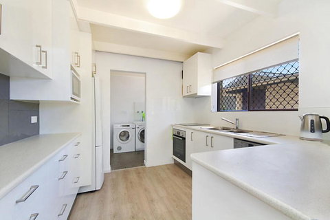 Caba Shack - Foster Accommodation 1