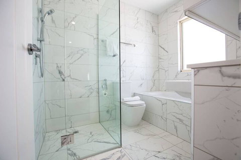 Lux Style 4BR Townhouse@ashwood - Foster Accommodation 3