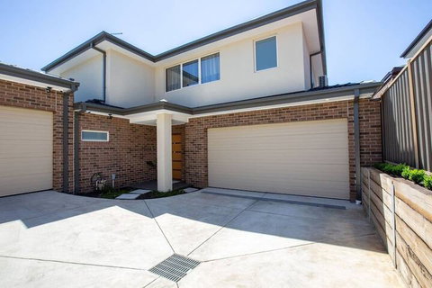 Lux Style 4BR Townhouse@ashwood - Foster Accommodation 6