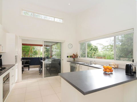 Acacia On Orion :: Jervis Bay Rentals - Foster Accommodation 2
