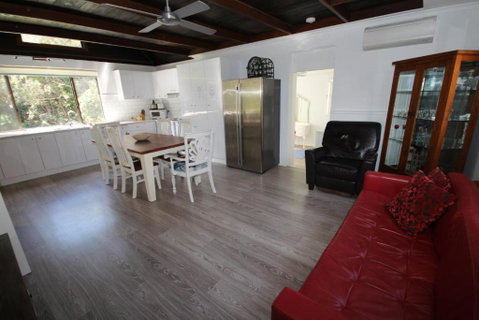 Boambee Hideaway - Foster Accommodation 5
