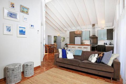 Balena At Culburra Pet Friendly 1 Min Walk To Beach - Foster Accommodation 0
