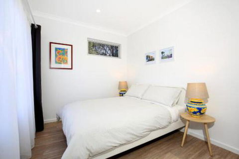 Balena At Culburra Pet Friendly 1 Min Walk To Beach - Foster Accommodation 2