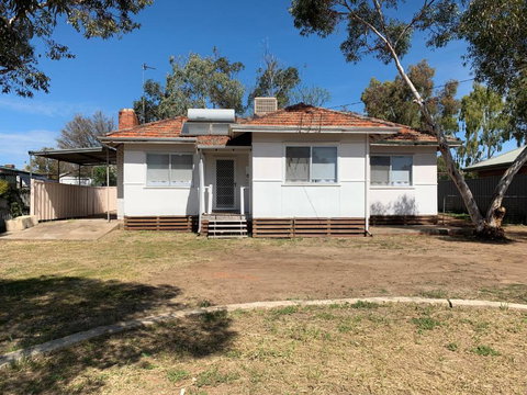 Salty Cottage Northam - Foster Accommodation 5