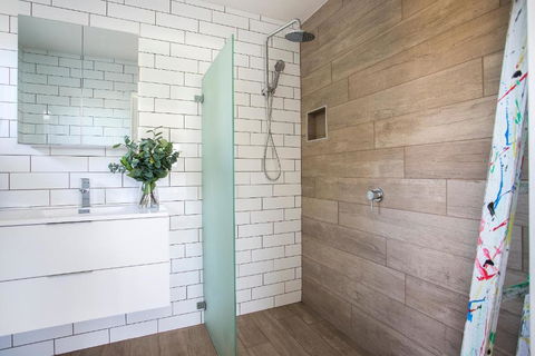 Studio 36 - Foster Accommodation 7